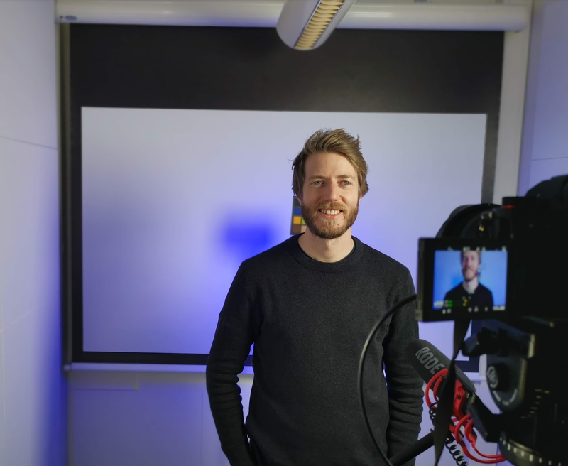 Rolf Mjones in the studio